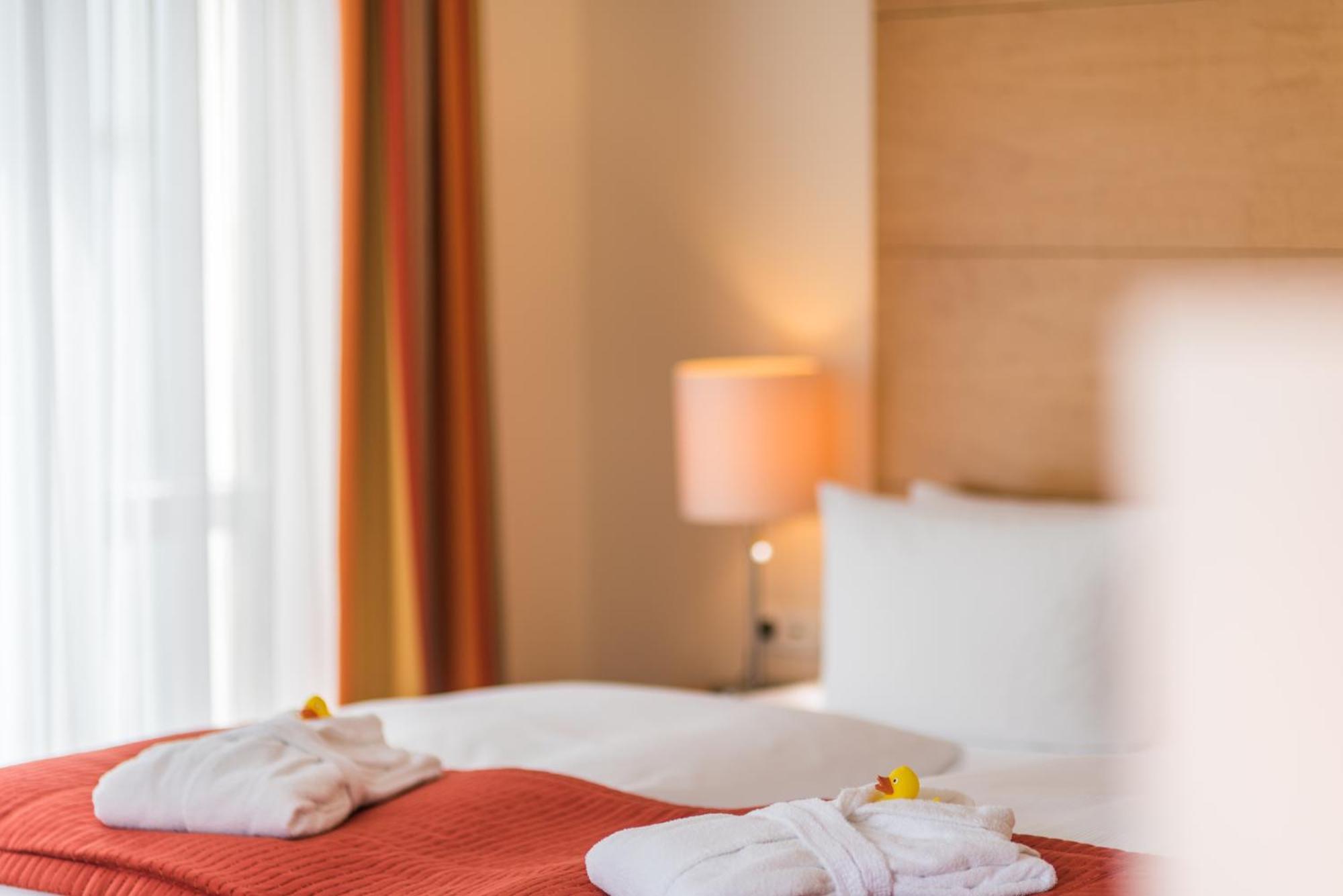 Park-Hotel Huebner روستوك المظهر الخارجي الصورة